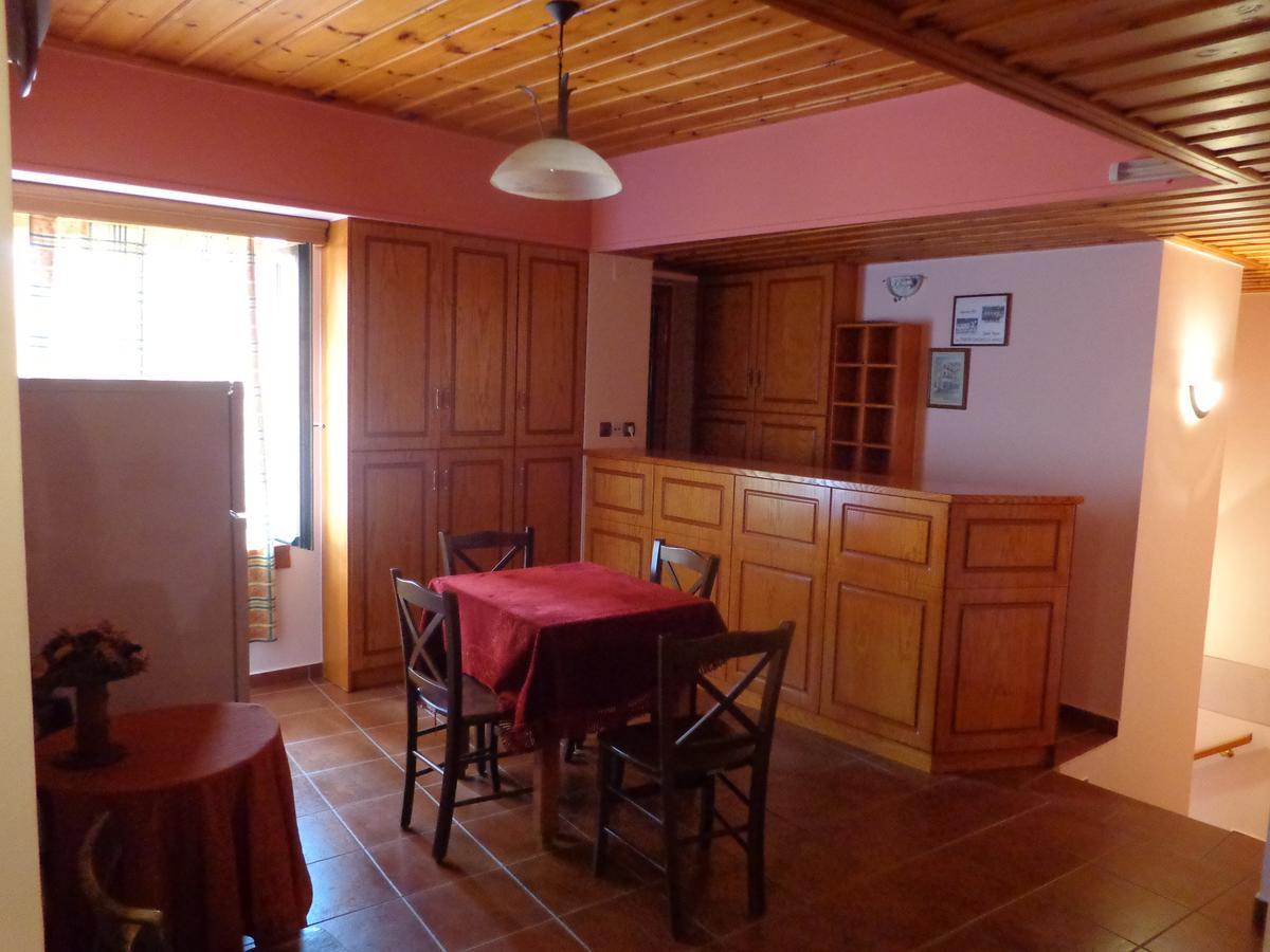 Alonaki Guesthouse Plátanos 外观 照片