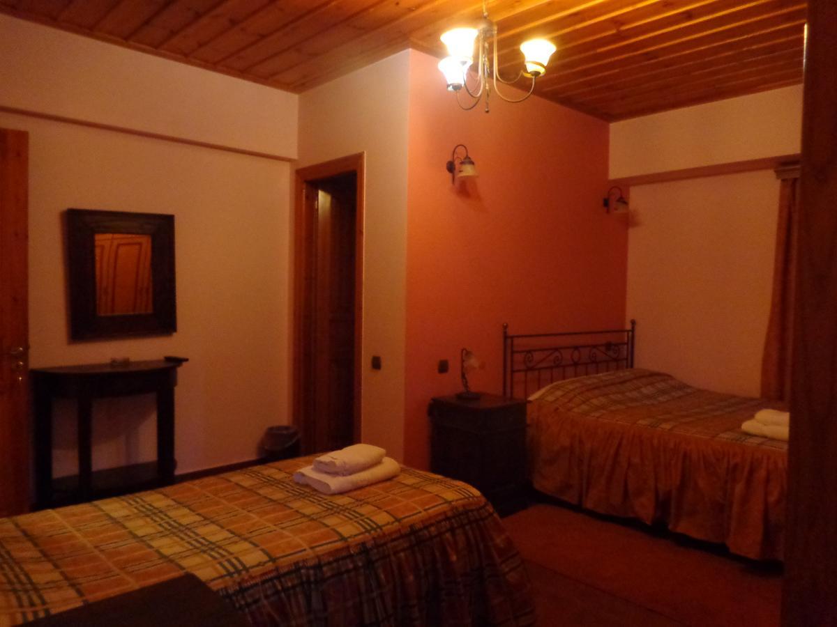 Alonaki Guesthouse Plátanos 外观 照片