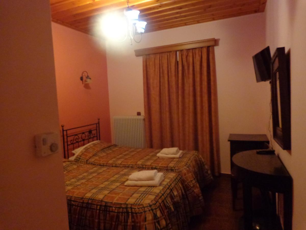 Alonaki Guesthouse Plátanos 外观 照片